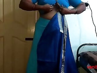 desi Indian  tamil aunty telugu aunty kannada aunty  malayalam aunty Kerala aunty hindi bhabhi horny cheating wife vanitha wearing saree showing big boobs and shaved honeypot Aunty Changing Dress ready for party and Making Video